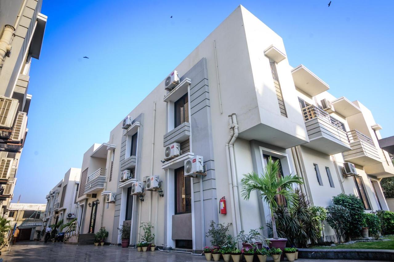Lokal Rooms X Shahrah-E-Faisal Καράτσι Εξωτερικό φωτογραφία